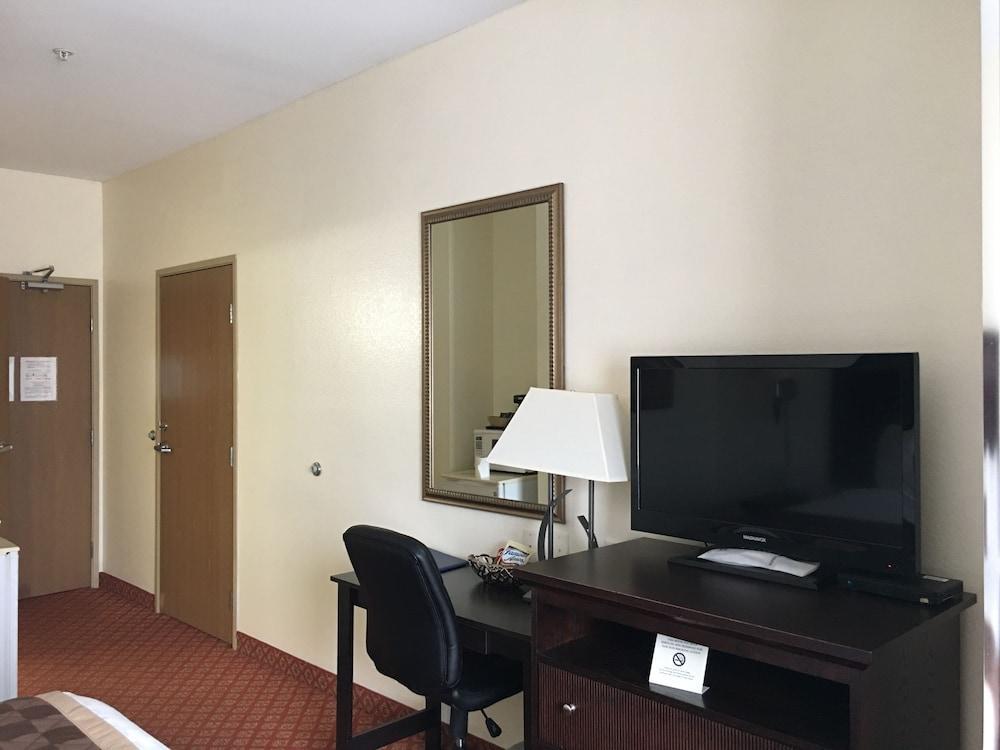 Best Western Roanoke Inn & Suites Buitenkant foto