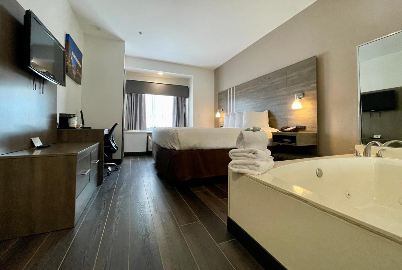 Best Western Roanoke Inn & Suites Buitenkant foto