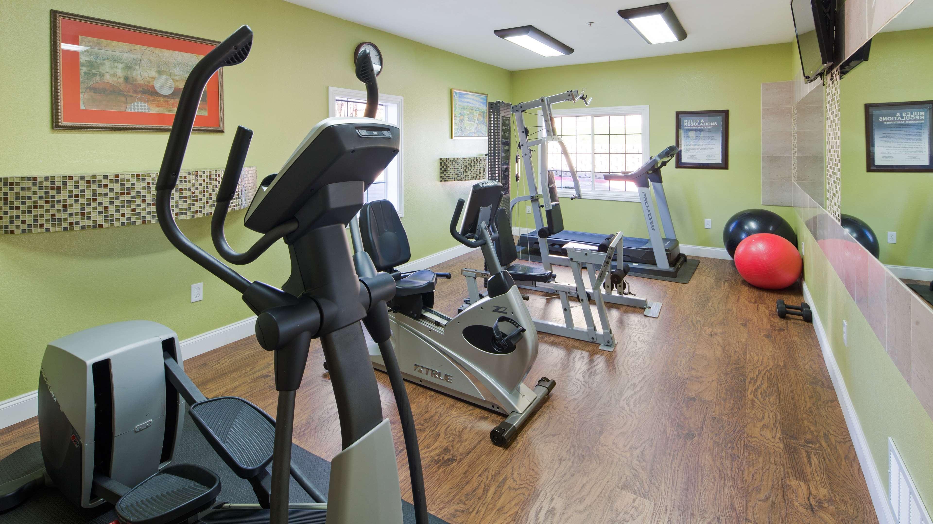 Best Western Roanoke Inn & Suites Buitenkant foto