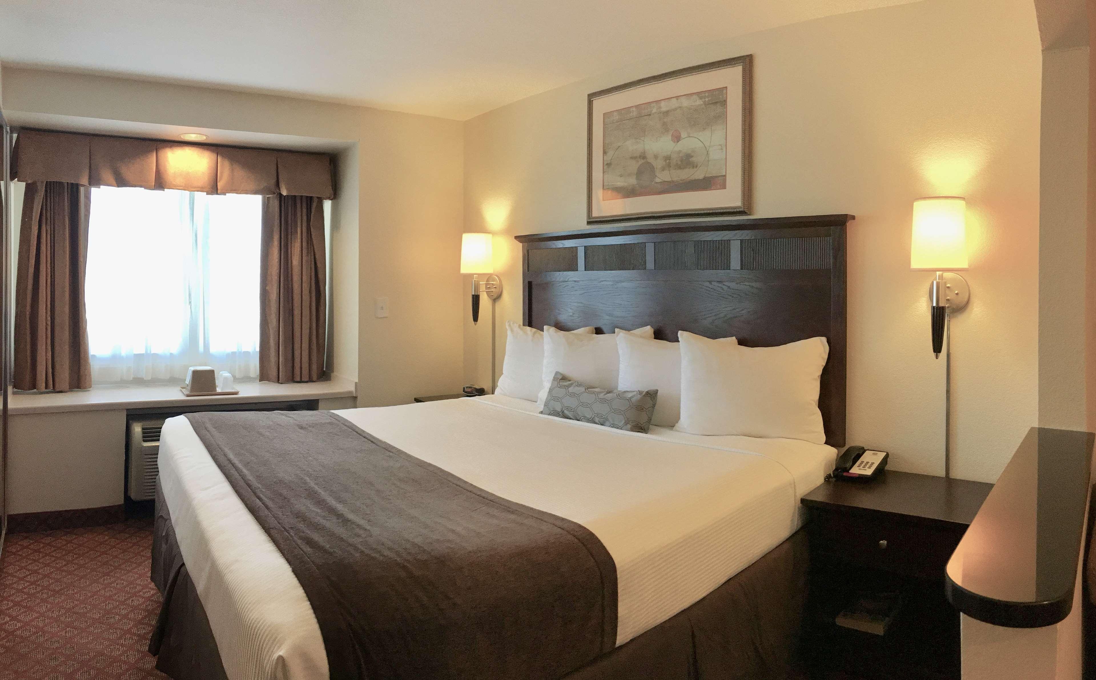 Best Western Roanoke Inn & Suites Buitenkant foto