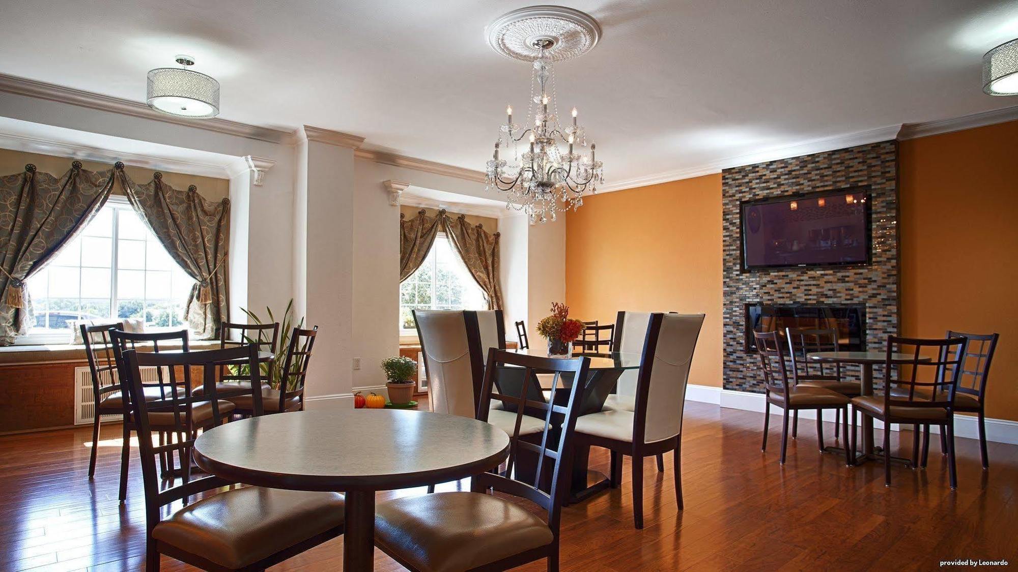 Best Western Roanoke Inn & Suites Buitenkant foto