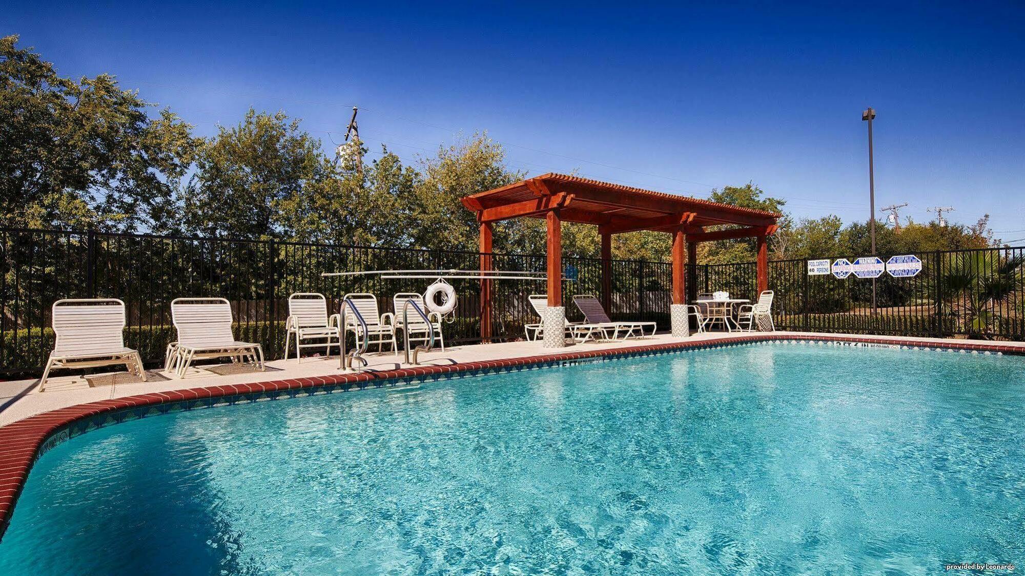 Best Western Roanoke Inn & Suites Buitenkant foto