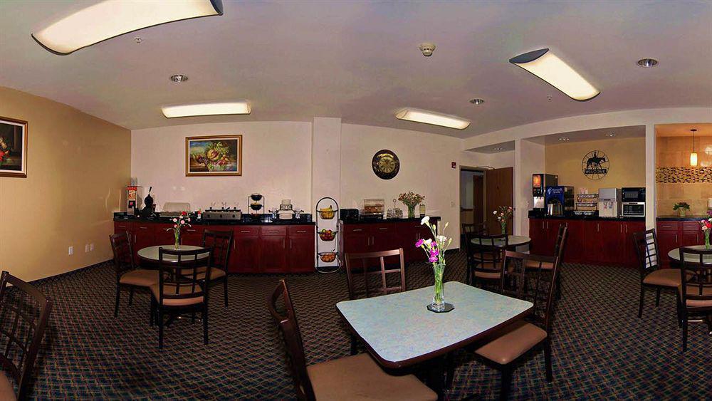 Best Western Roanoke Inn & Suites Buitenkant foto
