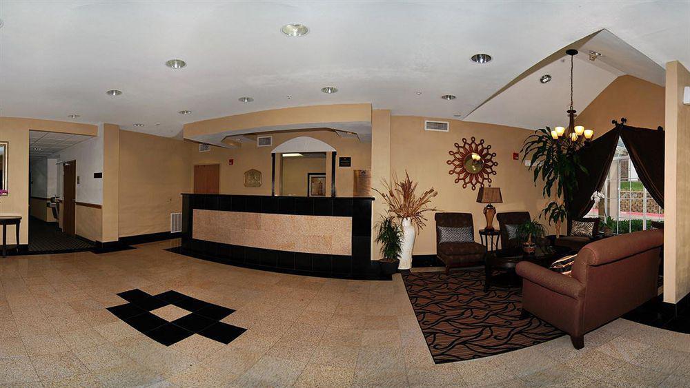 Best Western Roanoke Inn & Suites Buitenkant foto
